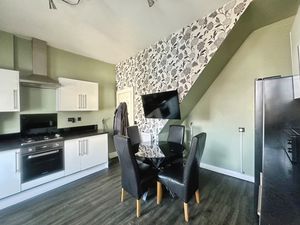 Photo 8- click for photo gallery